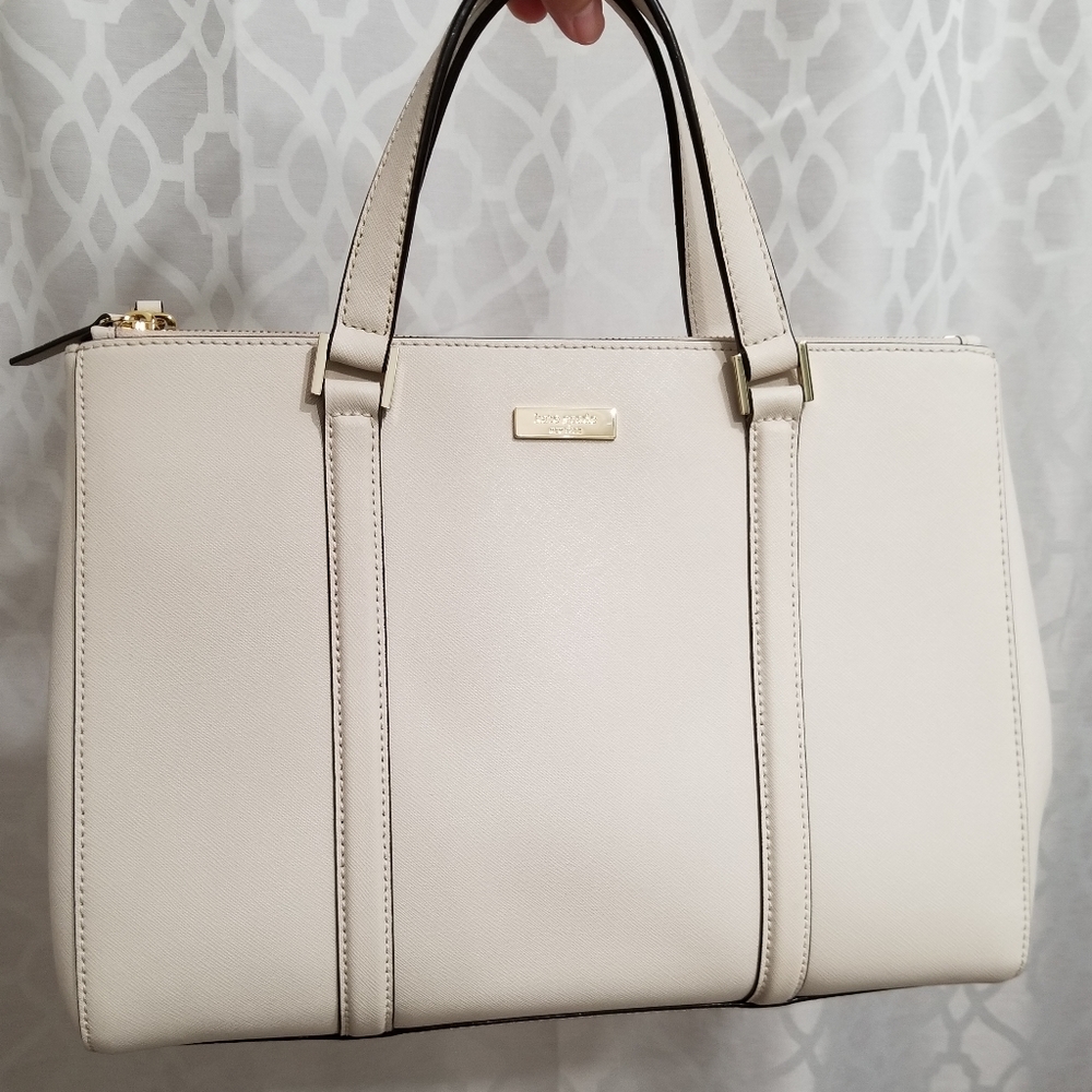 Kate Spade Purse - Picture 2 of 8